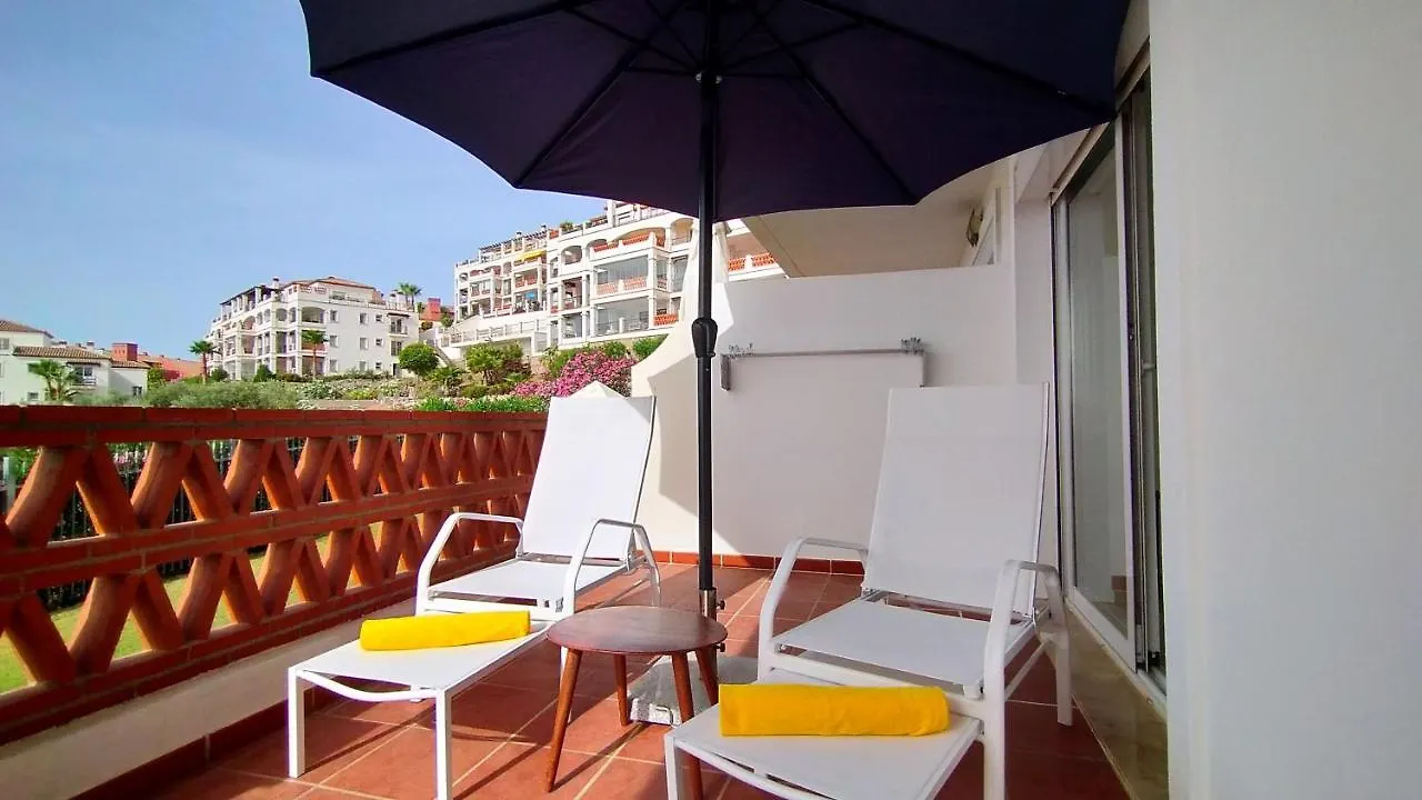 Apartment Las Palmeras, Vue Mer Panoramique Frontale, Tout Confort, Avec Parking Sitio de Calahonda