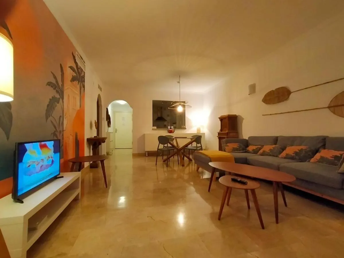 Apartment Las Palmeras, Vue Mer Panoramique Frontale, Tout Confort, Avec Parking Sitio de Calahonda